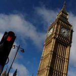 Парламент Великобритании решает должны ли родители иметь право отказаться от уроков полового воспитания своих детей